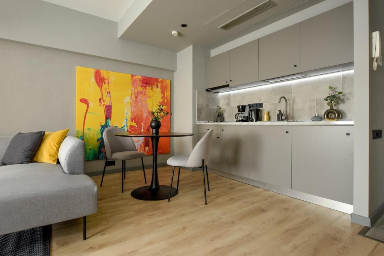 Luxury Apartment Near Radisson Hotel - Wall Projector & Modern Design 부쿠레슈티 외부 사진