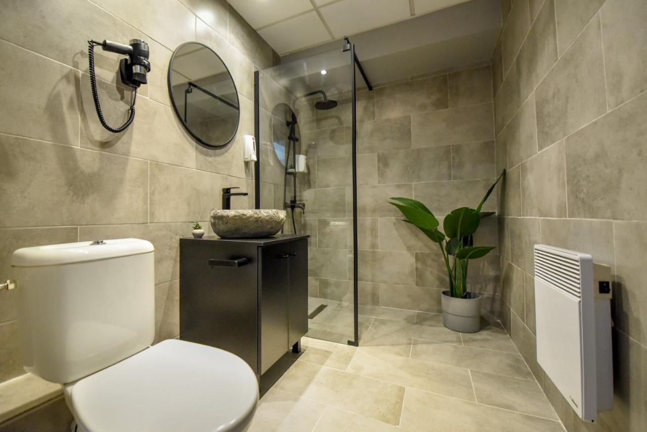 Luxury Apartment Near Radisson Hotel - Wall Projector & Modern Design 부쿠레슈티 외부 사진