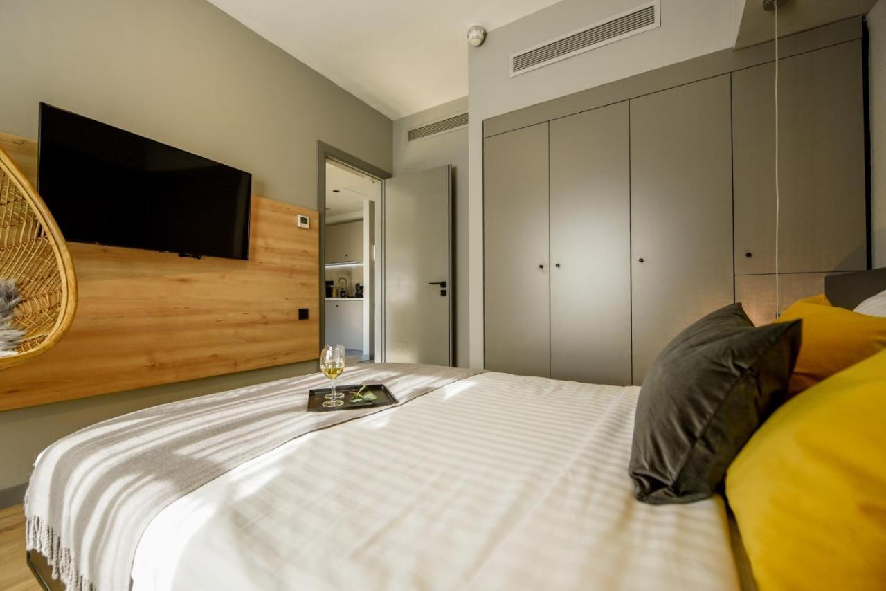 Luxury Apartment Near Radisson Hotel - Wall Projector & Modern Design 부쿠레슈티 외부 사진